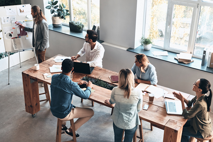 strategie-missie-visie-ondernemingsplan-team-brainstorm