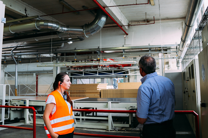 guided-visit-in-a-manufacturing-wood-plant-factory t20 OxNwAE