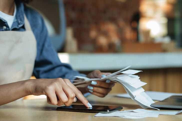 rekeningen - betalen - telefoon - failliet