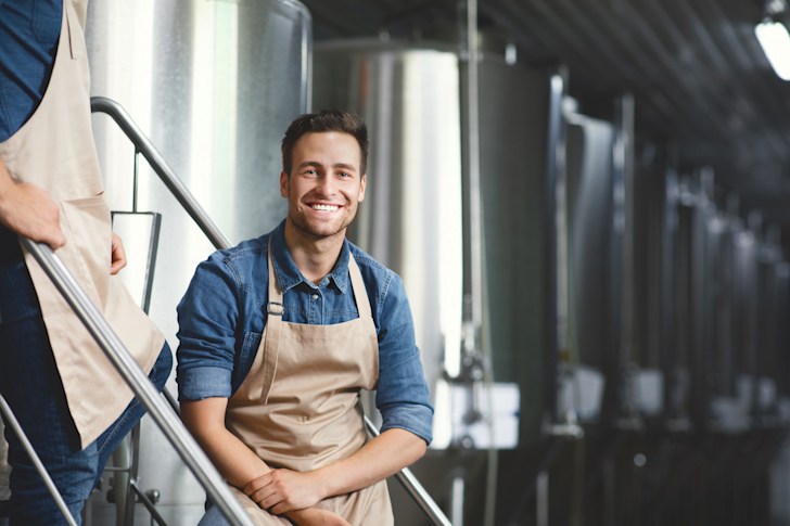 man-brouwerij-fabriek-machines
