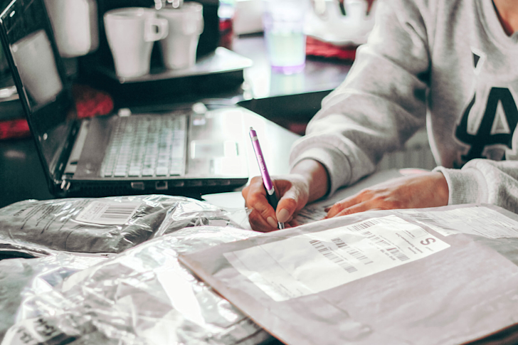 thuiswerken-postetiket-schrijven-keuken