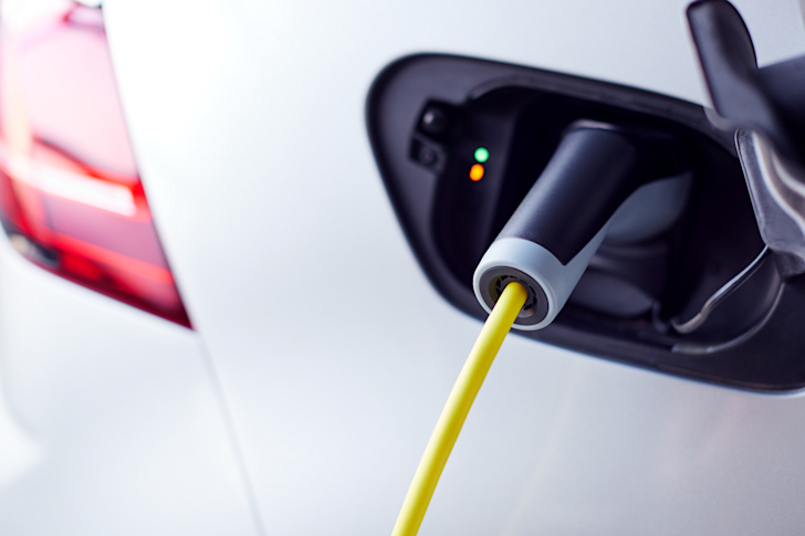 elektrisch-rijden-auto-stroom-ev-volkswagen