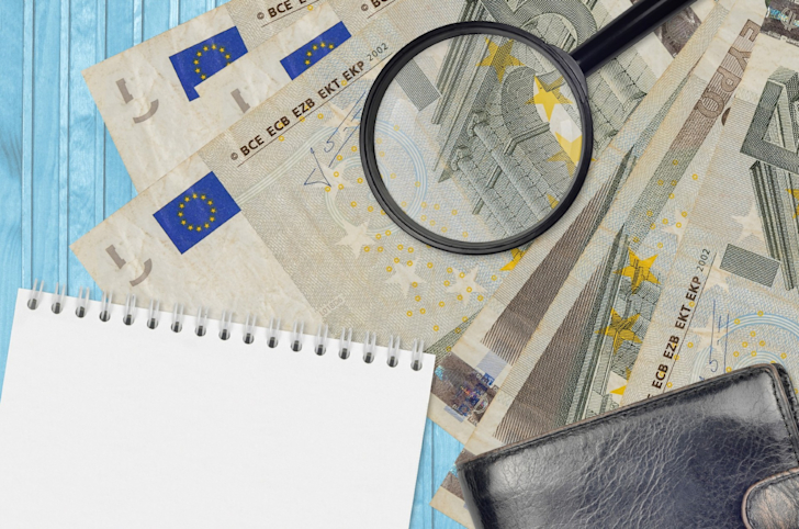 Met welke hulpmiddelen kan ik geld controleren