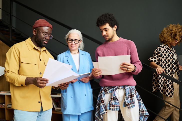 Verschillende generaties op de werkvloer, bekijk hoe generatiemanagement je bedrijf vooruit helpt
